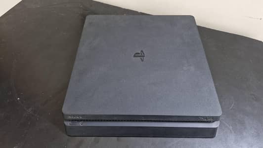 ps4 used with 2 controllers