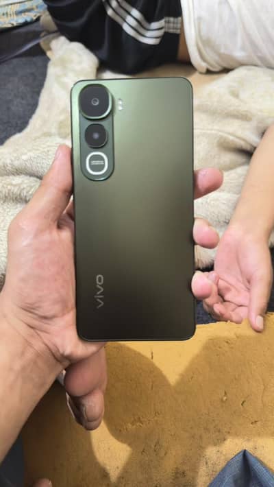 Vivo Y400
