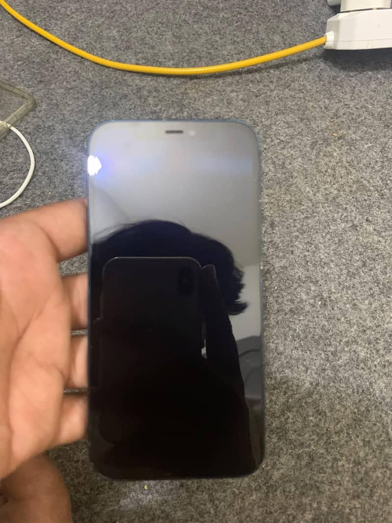 Apple iPhone 12 1