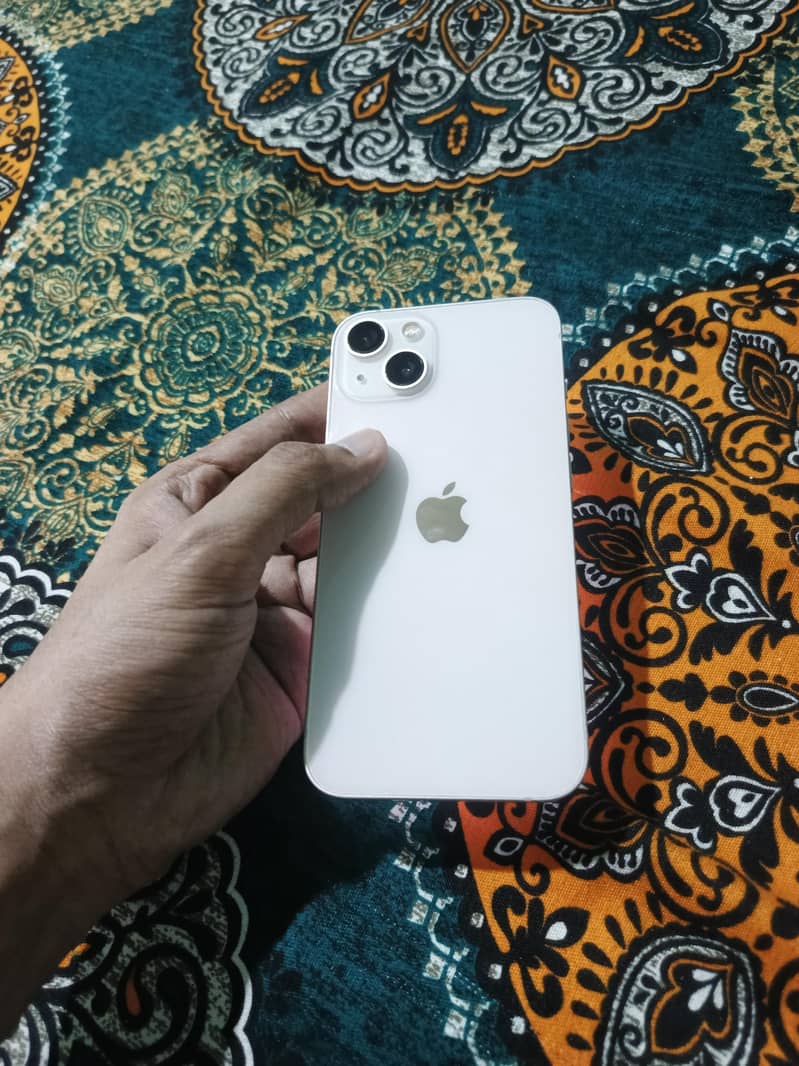 Apple iPhone 13 1