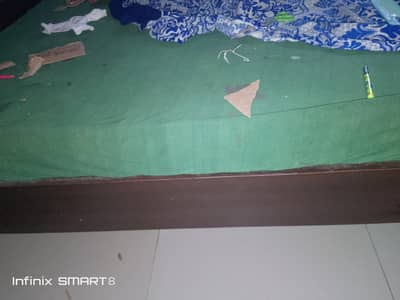 king size bed with mattress