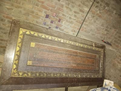 1 bed 2 side tabels urgent sale