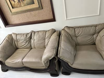 2 sofa sets  6 seats