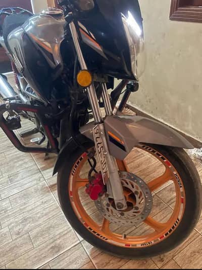 Honda cb 150f.     gs 150.  gr 150.    gd 110. ybr 125