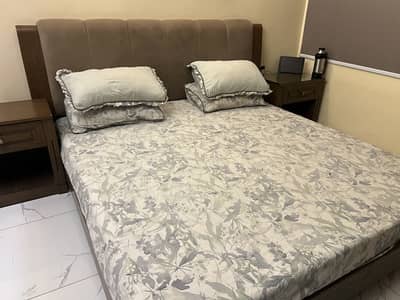 King size bed including side tables without mattress