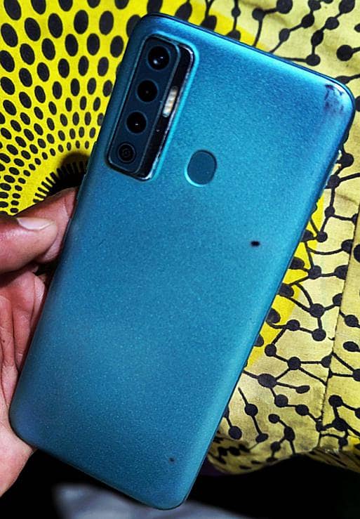 Tecno Camon 17 2