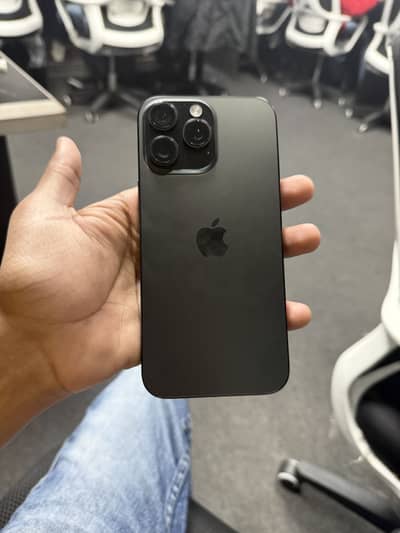 Apple iPhone 16 Pro Max