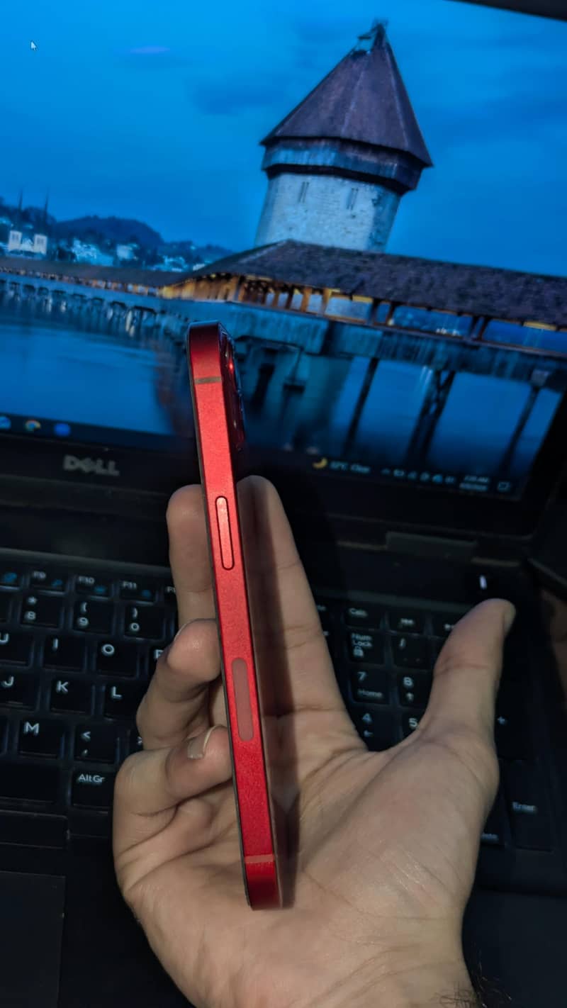 Apple iPhone 13 3