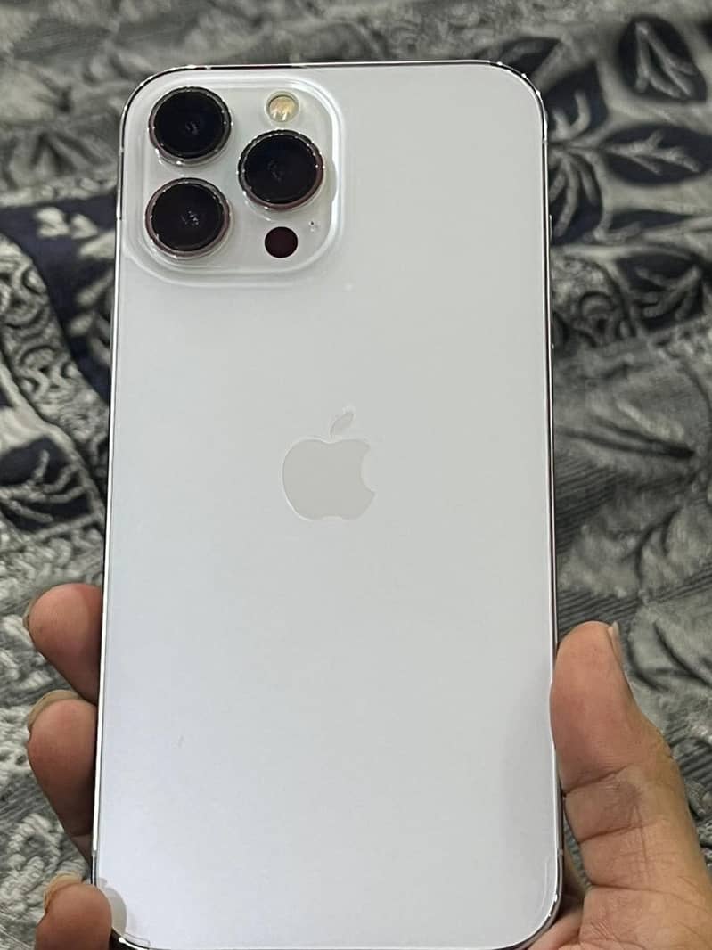 iphone 13 pro max 1