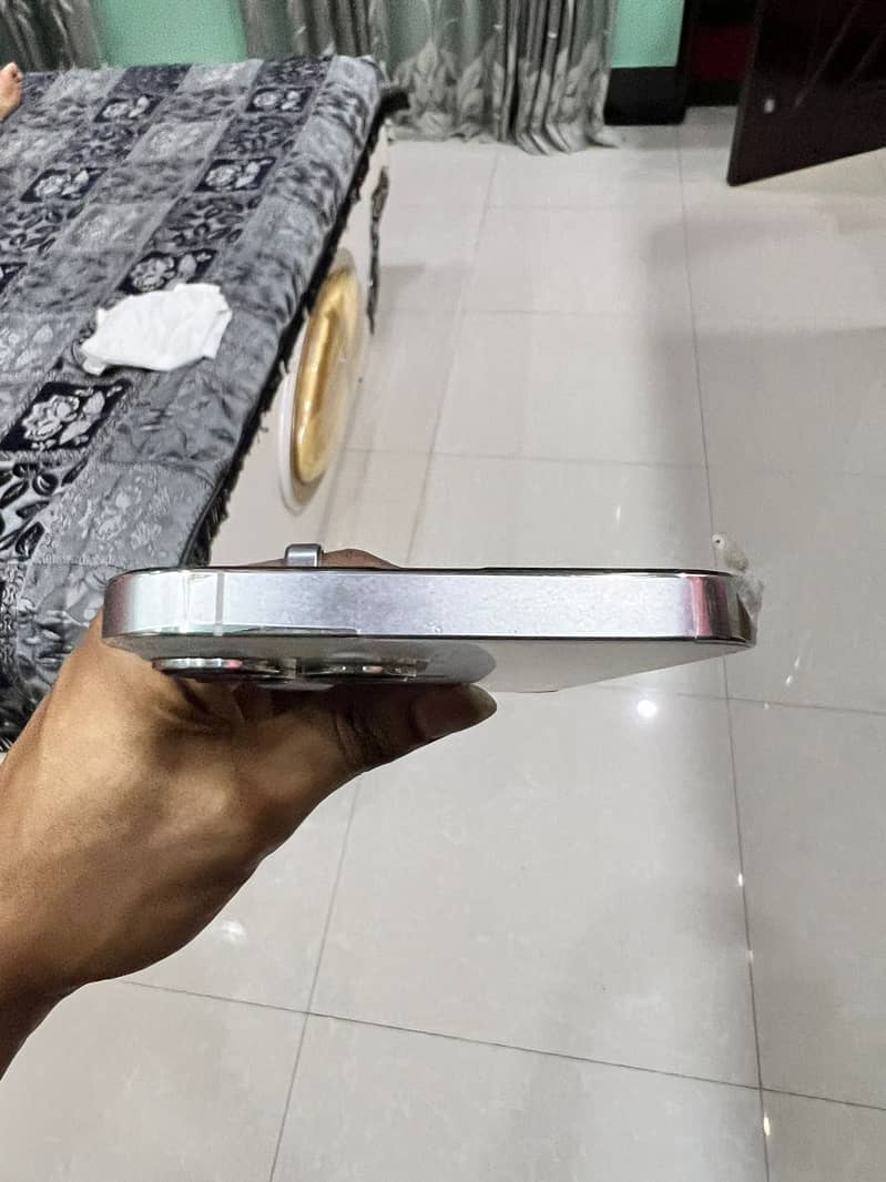 iphone 13 pro max 7