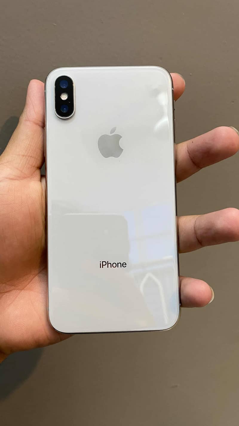 IPHONE X 3