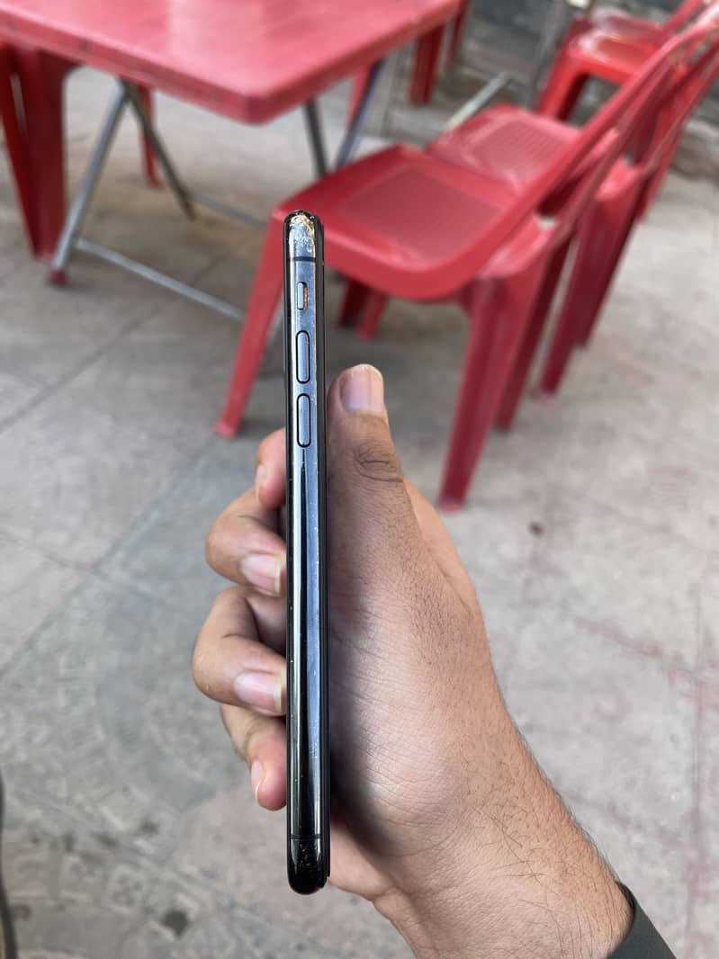 Apple iPhone X pta approved 5