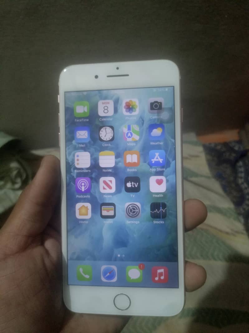 Apple iPhone 7 Plus 2