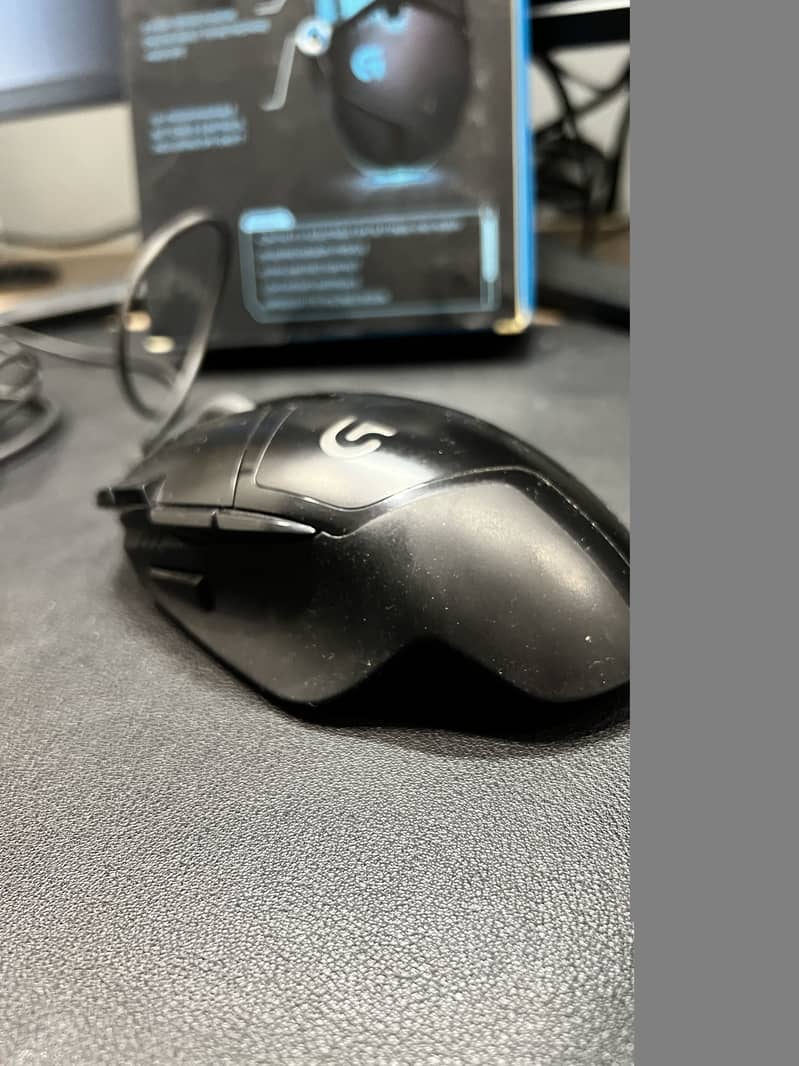 Logitech g402 1
