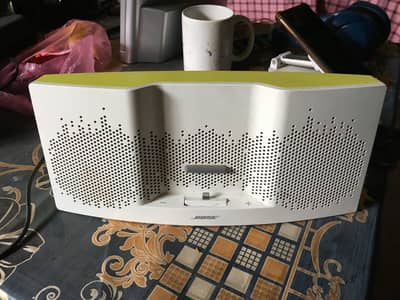 Bose Sounddock XT iPhone Speakers