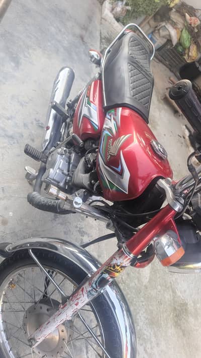 Honda CG 125 2023