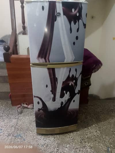 pel refrigerator in good working condition in i-10/4