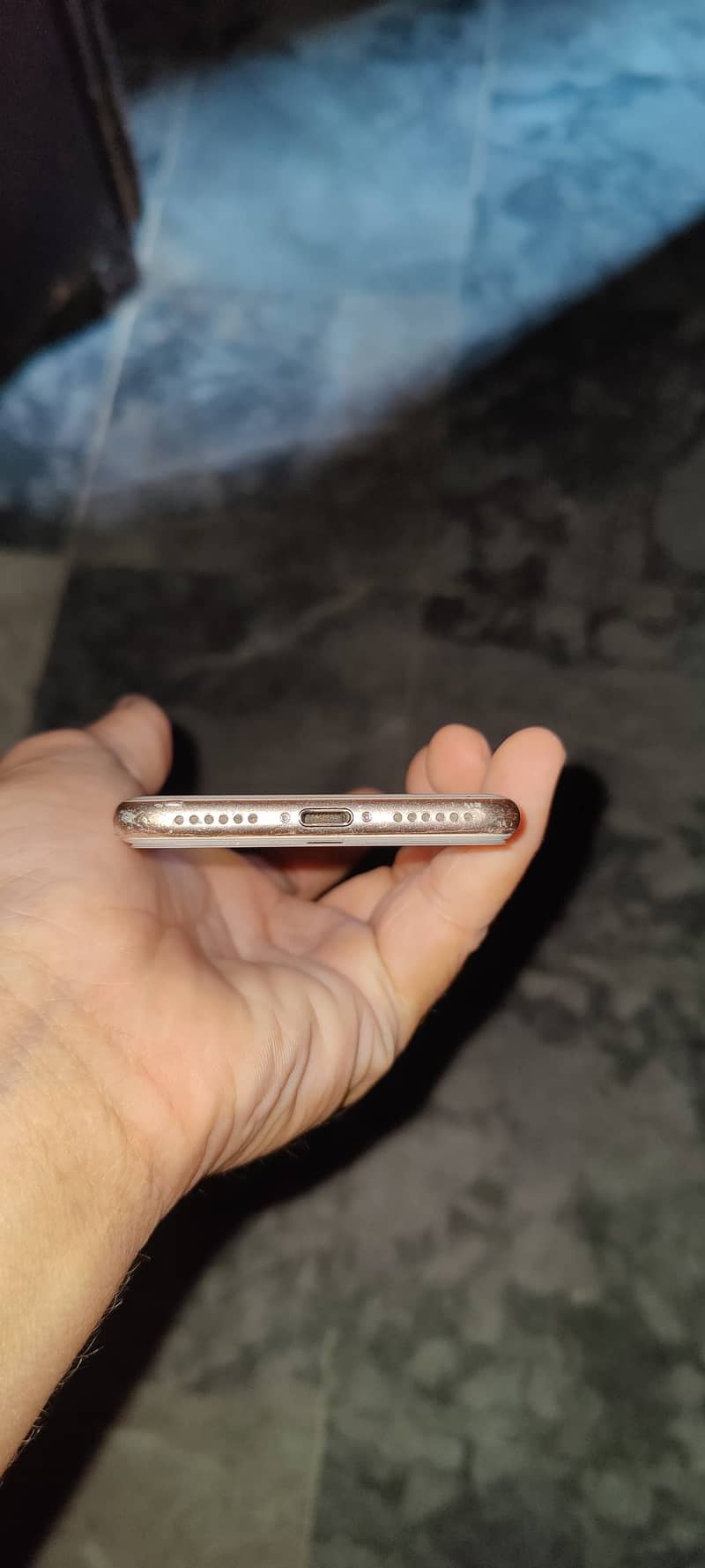 Apple iPhone 8 1