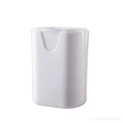 White Press-Type Vegetable Cutter for Cutting Vegetables