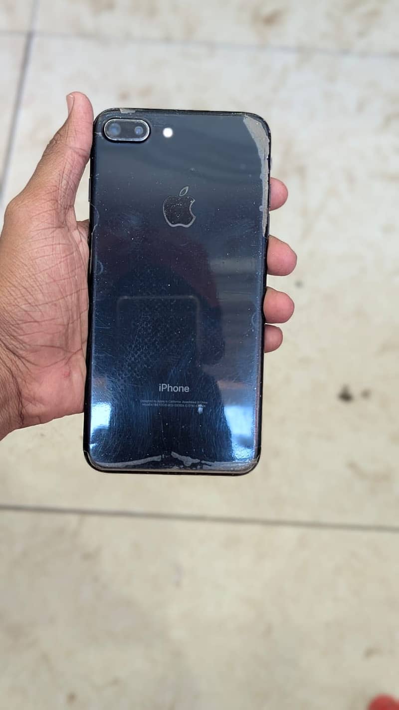Apple iPhone 7 Plus 3