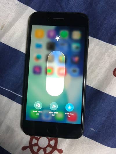 iPhone SE personal use all original 2nd generation iOS 26.1 update
