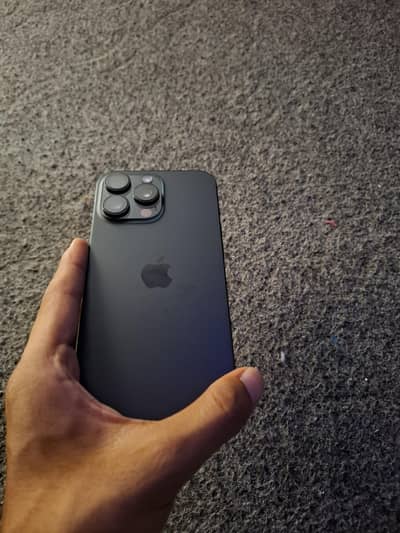 Apple iPhone 16 Pro Max