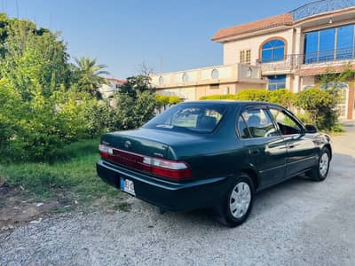 Toyota Corolla XE 2001