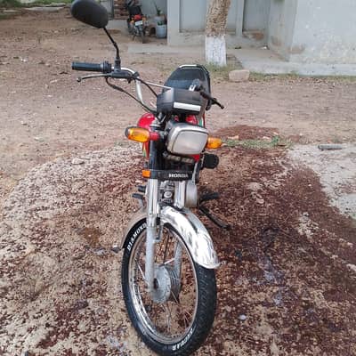 Honda CD 70 in good condition 03333394375