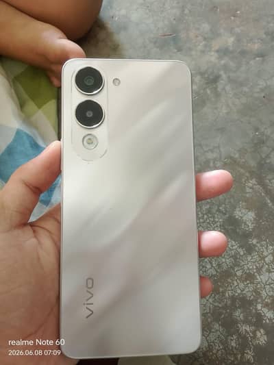 Vivo Y04