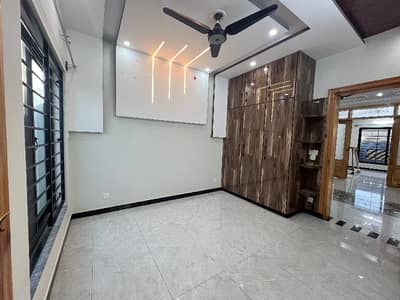 7 MARLA BRAND NEW DOUBLE STOREY HOUSE FOR RENT IN FAISAL TOWN ISLAMABAD