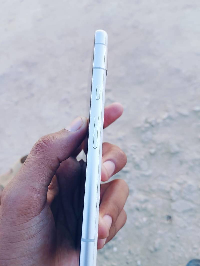Google Pixel 7a 3