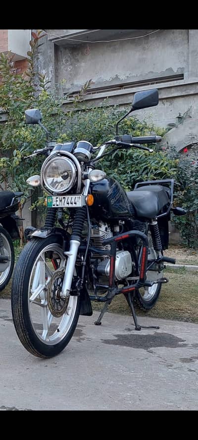SUZUKI GS 150 SE