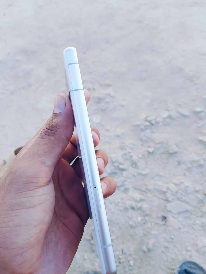 Google Pixel 7a 3