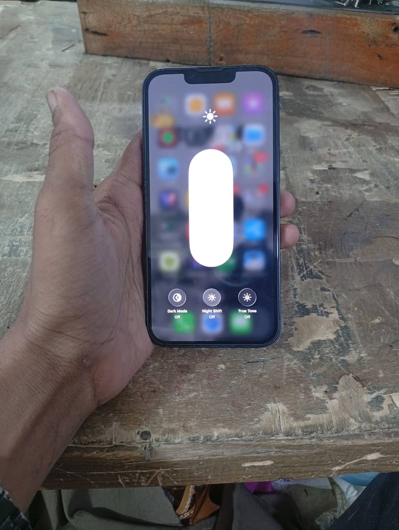Apple iPhone 13 3