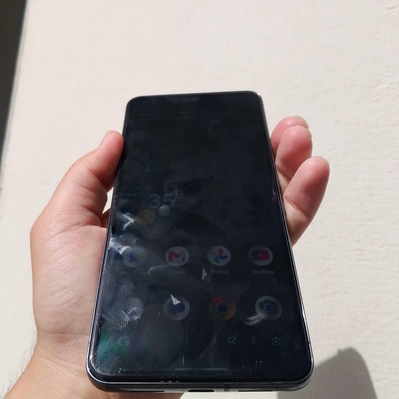 Google Pixel 8 Pro 3