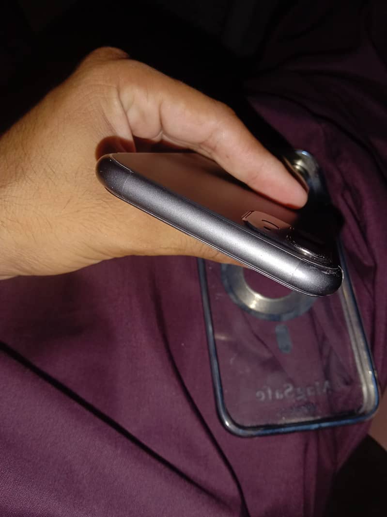 Apple iPhone 11 2