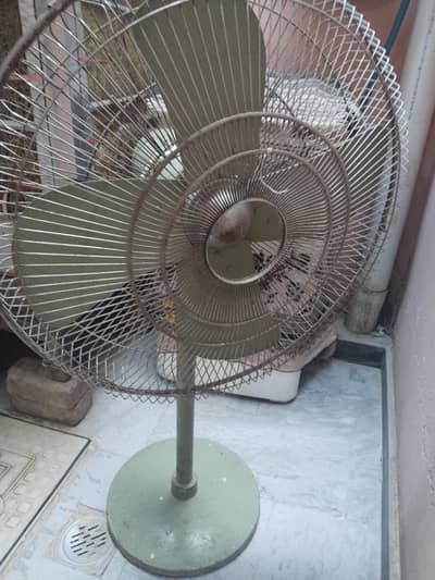 stand fan urgnt sale . 03459303234
