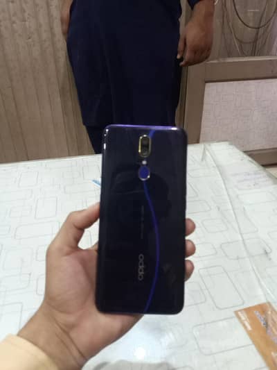 OPPO F11