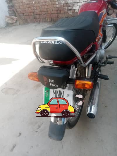 old model bike ky shoqeen rabta kry