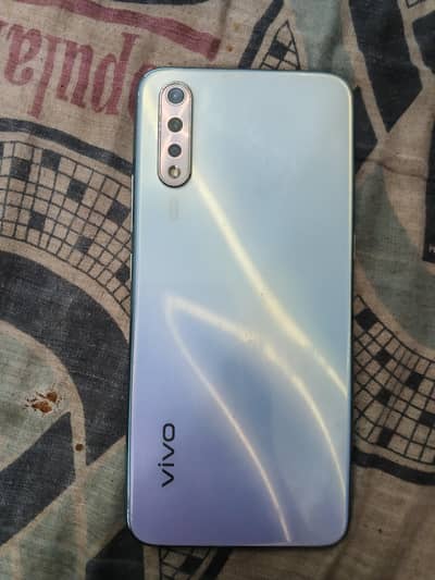 Vivo S1