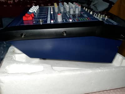 Audio mixer 4 channel Yamaha
