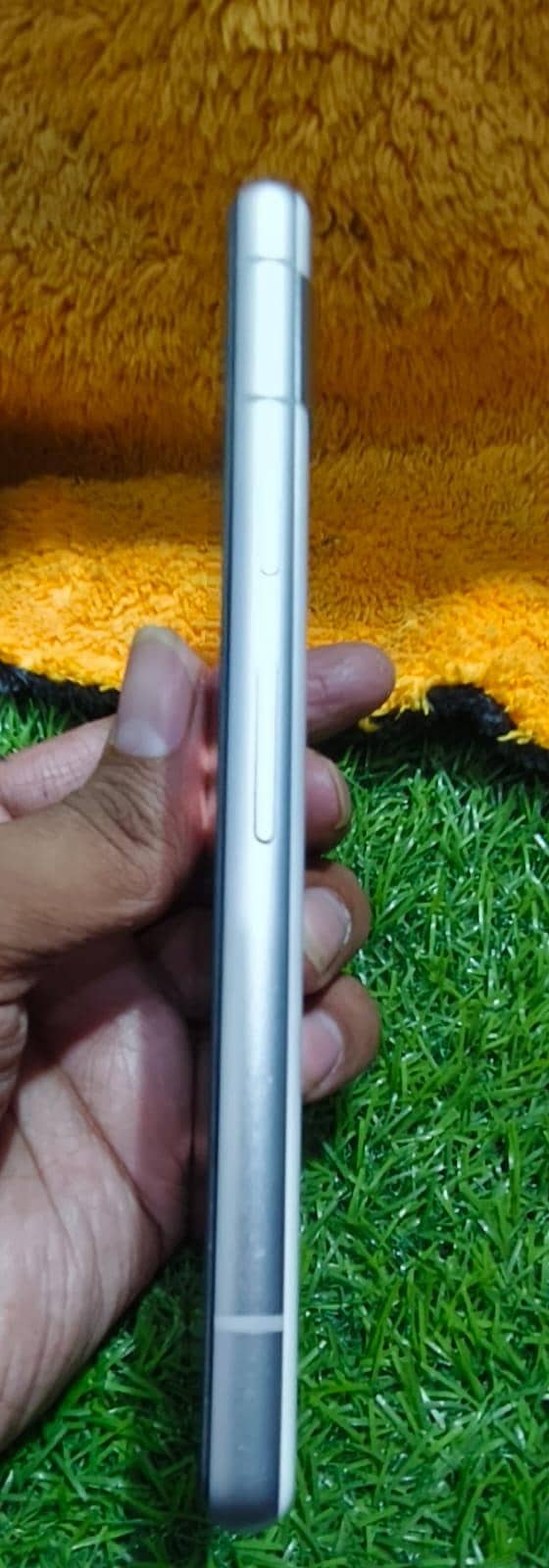 Google Pixel 7a 5