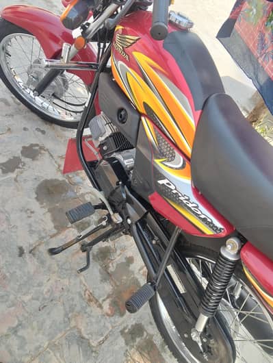 honda 100 pridor 25 model (030272/98/084)