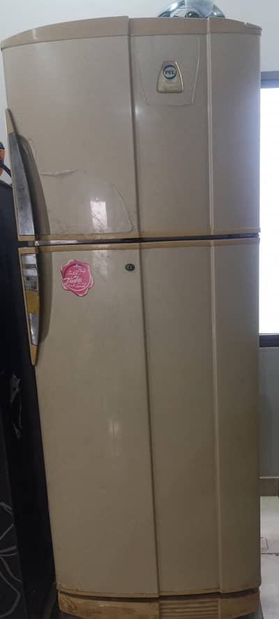 Fridge for Sale, Big Size in ood Working Condition in only 45 Thousand