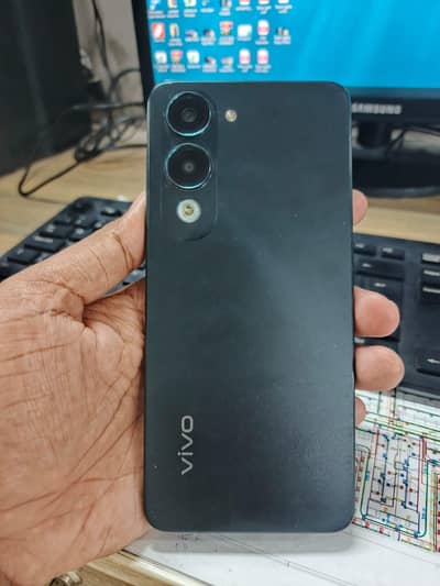 Vivo Y04