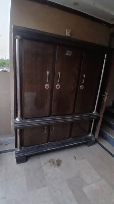 Heavy Duty Steel Wardrobe / Almari For Sale