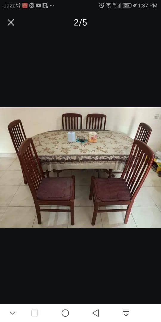 Dining table 0