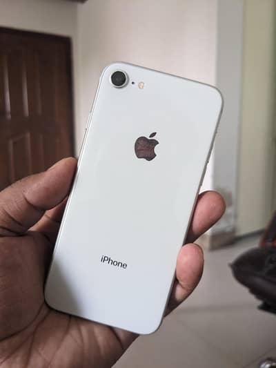 Apple iPhone 8