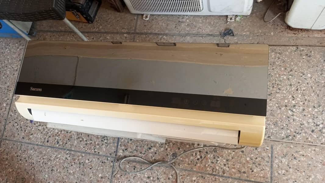 1 ton split ac 4