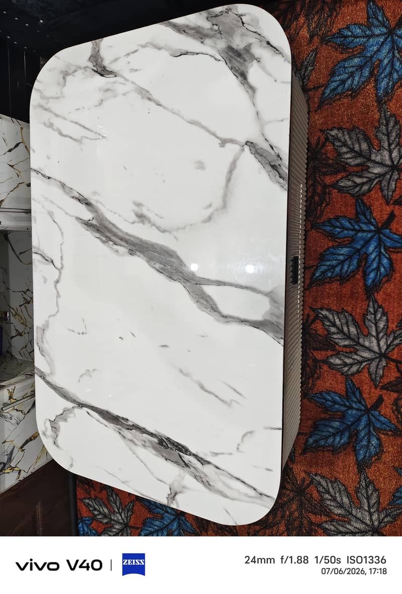 Large white Table 2